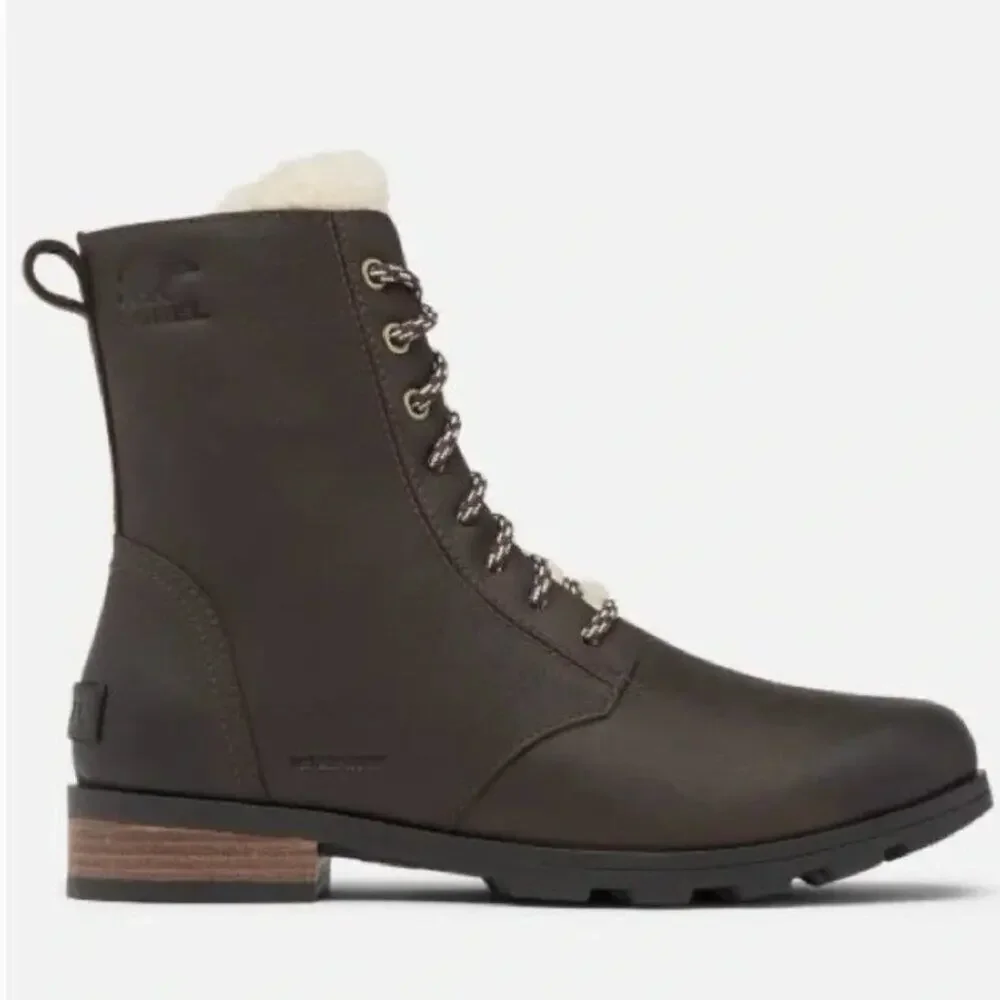 Sorel Emelie Lace Cozy Boot Size 7.5 New